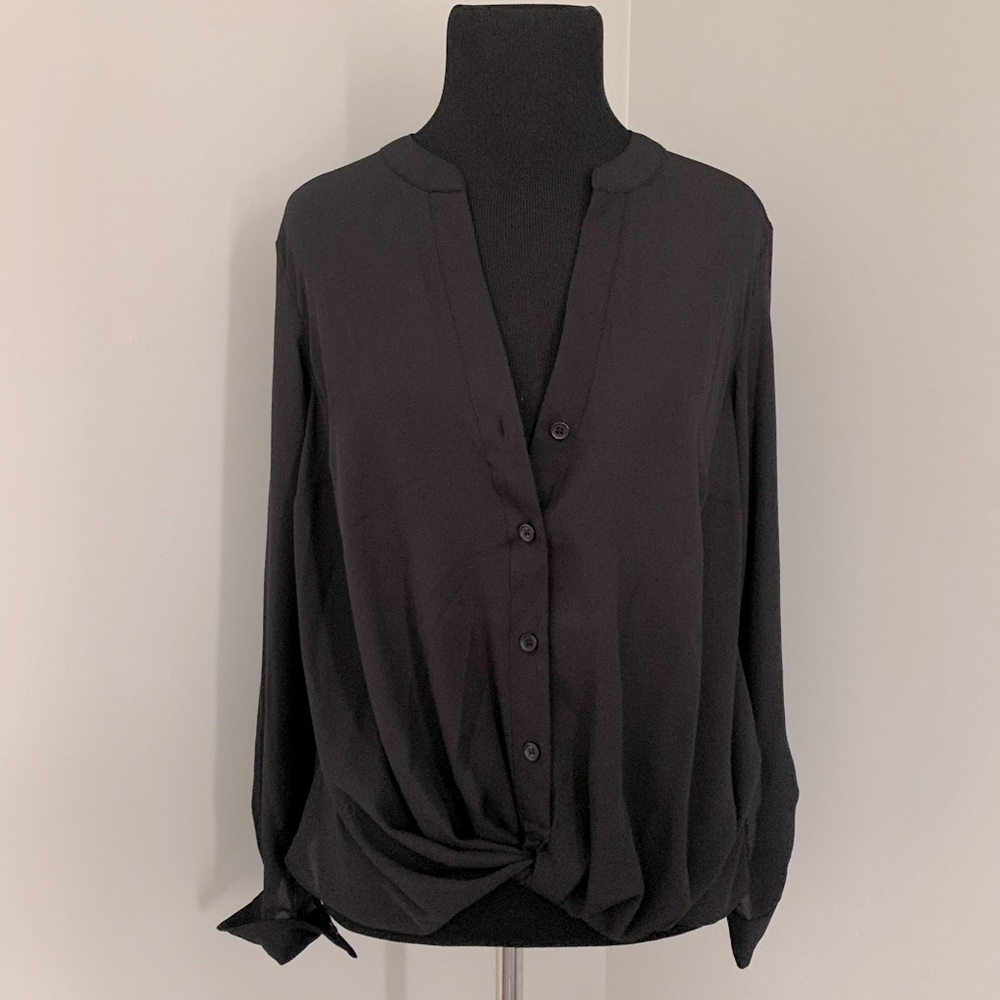 NWT Knotted Button Blouse